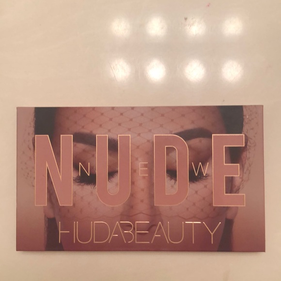 makeup - Picture 2 of 2